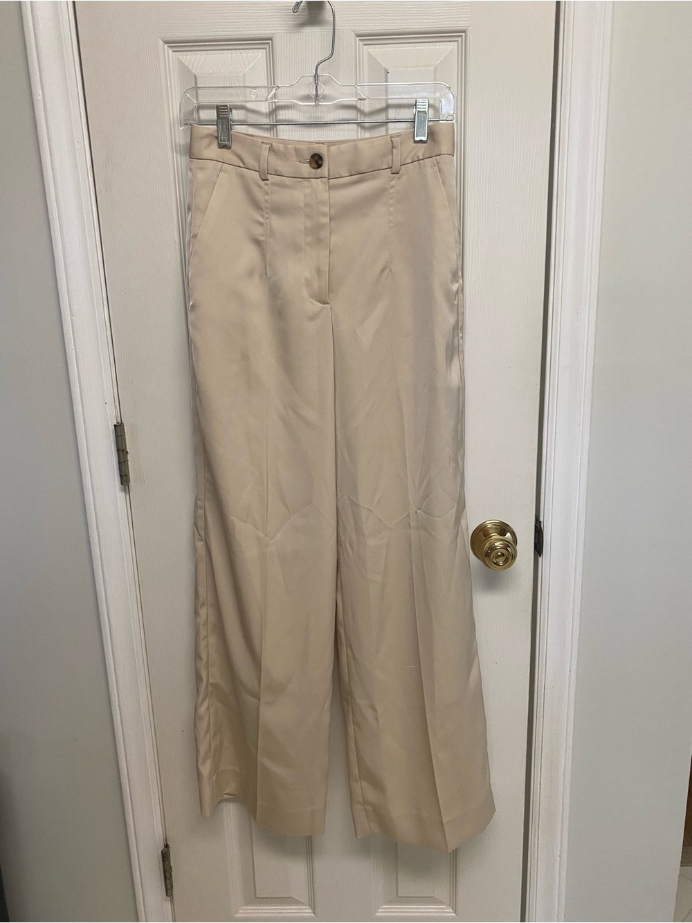 Banana Republic-Wide Leg High-Rise Pants in Beige